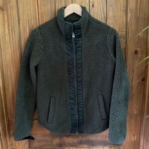 Abercrombie & Fitch Sherpa Fleece Zip Up Jacket in Green